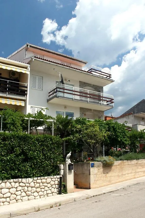 Apartments With A Parking Space Crikvenica - 5553 0*,  Horvátország