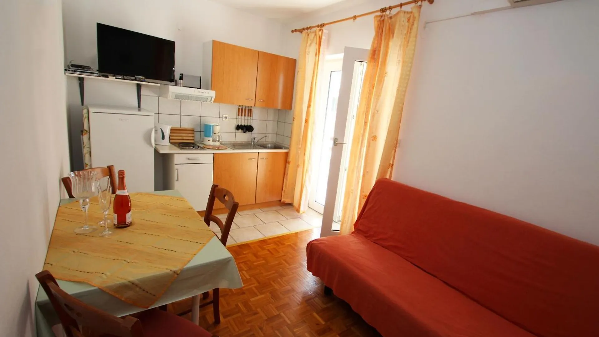 Apartments With A Parking Space Crikvenica - 5553
