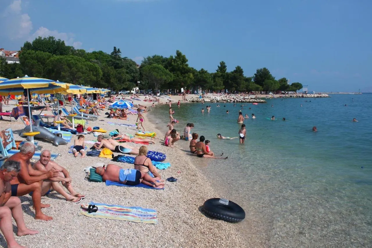 Apartments With A Parking Space Crikvenica - 5553